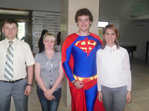 http://public.superjob.ru/images/uploaded/superman_012.jpg